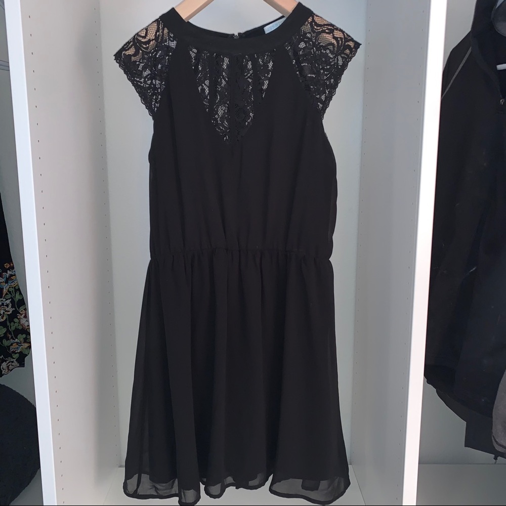 Jun & Ivy Black Dress